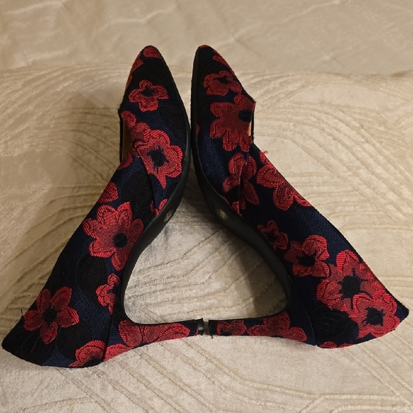 Alex Marie Black and Red Floral Heels - Picture 6 of 16